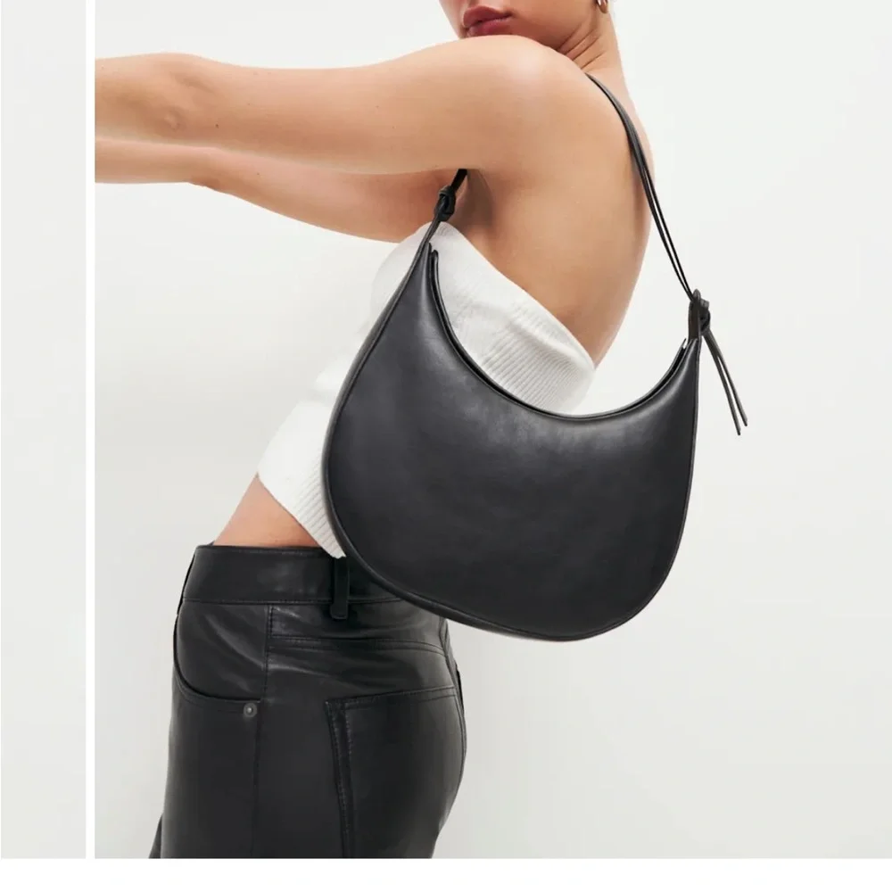 Reformation Black Medium Rosetta Shoulder Bag - Picture 5 of 6